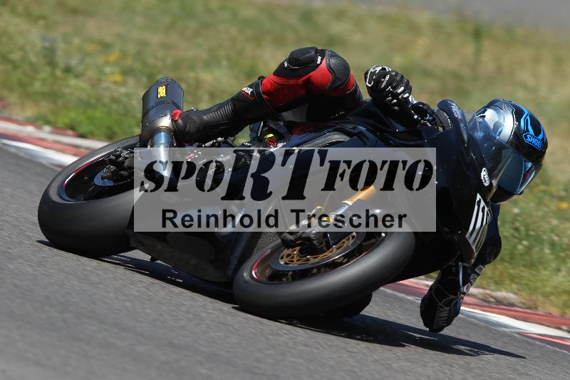 Archiv-2022/40 18.07.2022 Plüss Moto Sport ADR/Freies Fahren/110